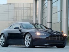 United Kingdom : Aston Martin Driving-Experience – Staffordshire (UK)