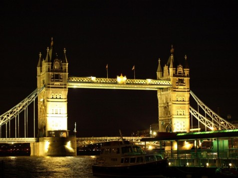 London Dinner Cruise - Includes Cabaret