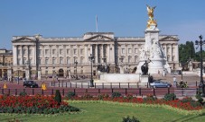 Buckingham Palace and St Paul's Cathedral tickets with London bus tour