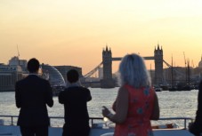 River Thames Evening Cruise with Bubbly and Canapés