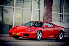 Rij 30 minuten in een Ferrari 360 Modena