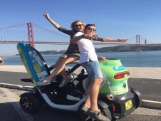 Free Ride Tour Lisbon in an Funny E-Car with GPS Guide for 2 (6 hours)