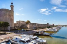 Visite des Tours et Remparts d'Aigues-Mortes - (30)
