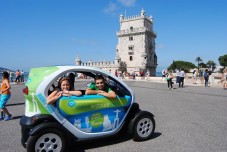 Free Ride Tour Lisbon in an Funny E-Car with GPS Guide for 2 (6 hours)