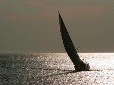 Romantische Segeltour zu zweit auf dem Neusiedler See