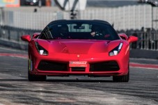Pack VIP Conducir en un Ferrari 488 - 5 vueltas en circuito largo