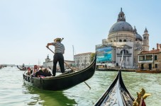 Private 30-Minute Gondola Ride in Venice