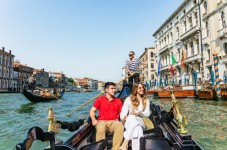 Private 30-Minute Gondola Ride in Venice