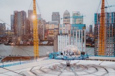 Snow Globe Climb – Up at The O2