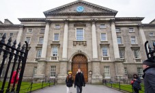 Dublin Castle tour with early access to the Book of Kells