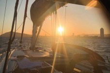 Paseo Romantico en Velero Privado en Barcelona (4h) - 2 personas