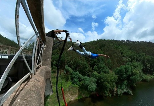 Bungee Jumping