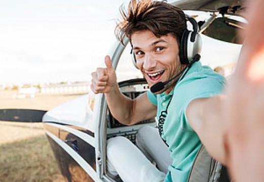 Father's Day 2024 Gift Ideas - Flying Experiences for Dad