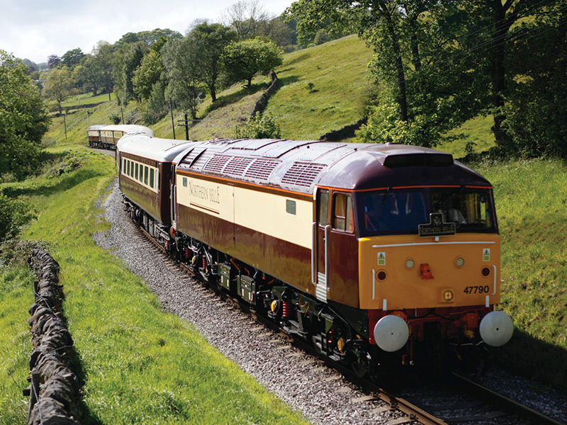 luxury train day trips uk 2023